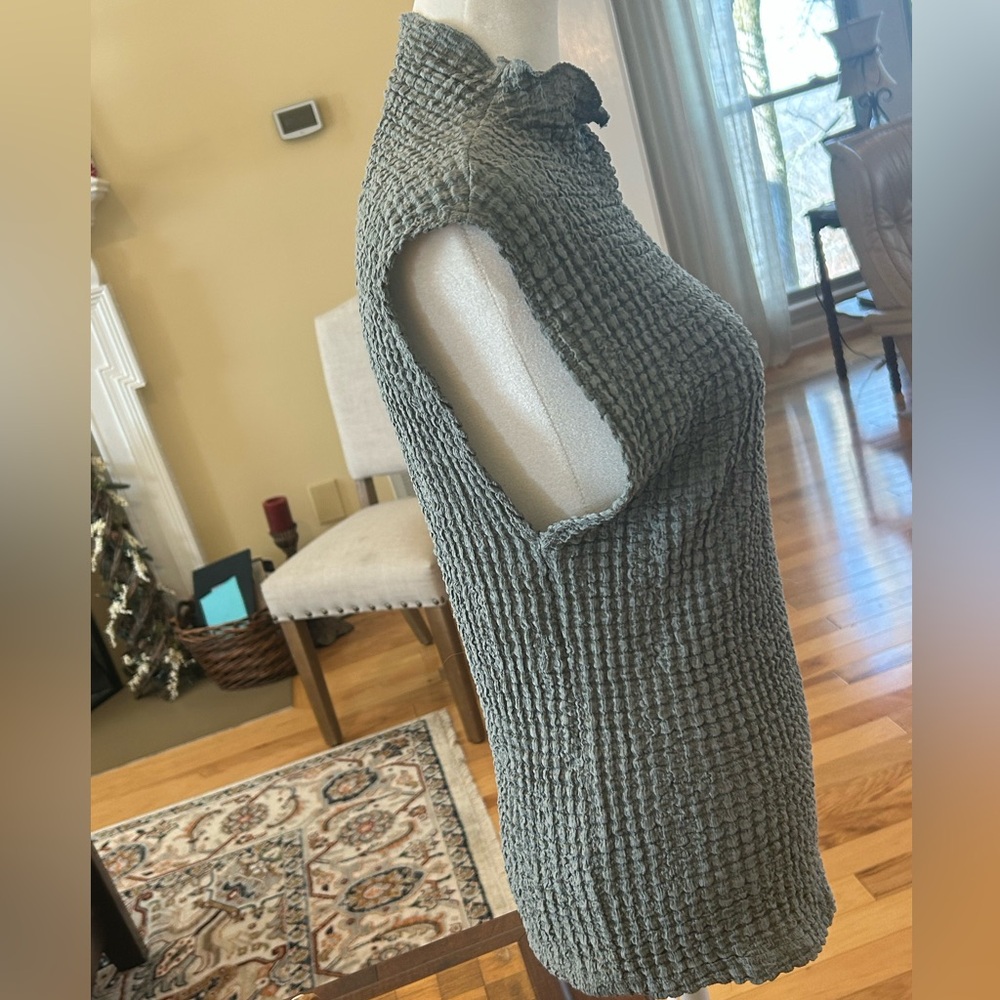 Zara Textured Sage Sleeveless Stretch Women’s Blouse with Ruffle Collar - Picture 6 of 11